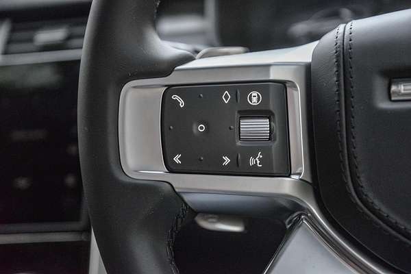 2025 Land Rover Discovery P360 Dynamic HSE Series 5