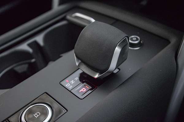 2025 Land Rover Discovery P360 Dynamic HSE Series 5