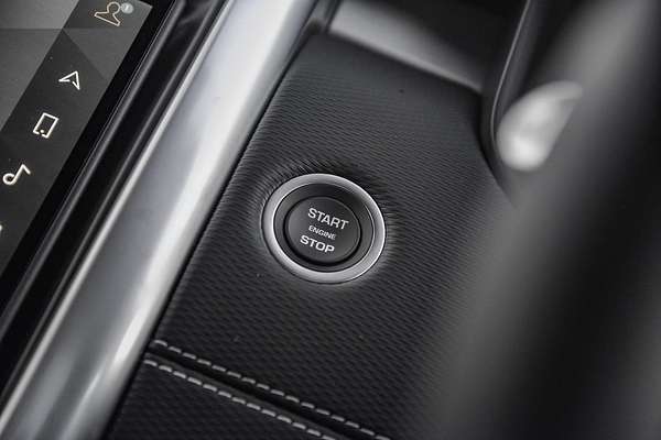 2025 Land Rover Discovery P360 Dynamic HSE Series 5