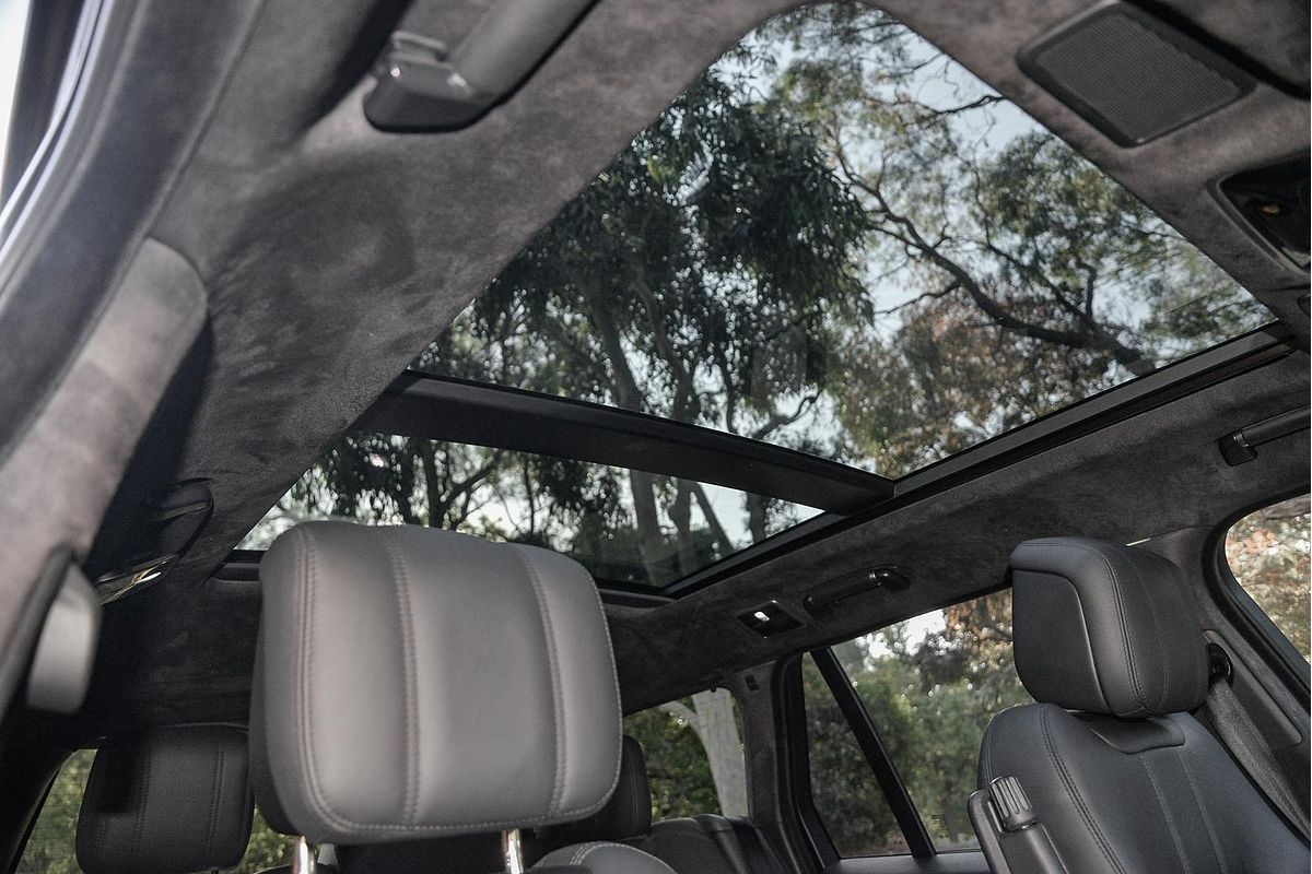 2021 Land Rover Range Rover D350 Westminster Black L405