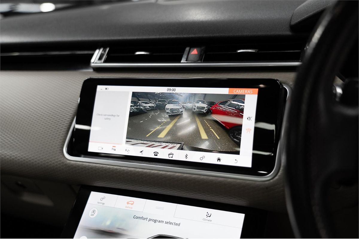 2019 Land Rover Range Rover Velar D180 SE L560