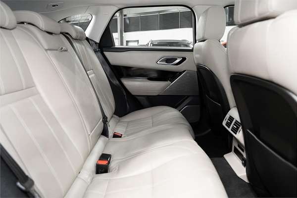 2019 Land Rover Range Rover Velar D180 SE L560