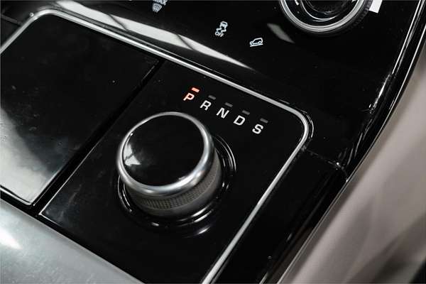 2019 Land Rover Range Rover Velar D180 SE L560