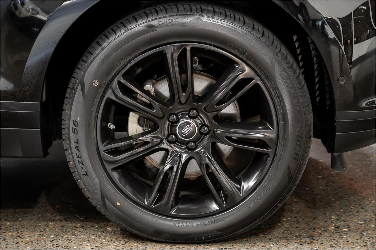 2019 Land Rover Range Rover Velar D180 SE L560