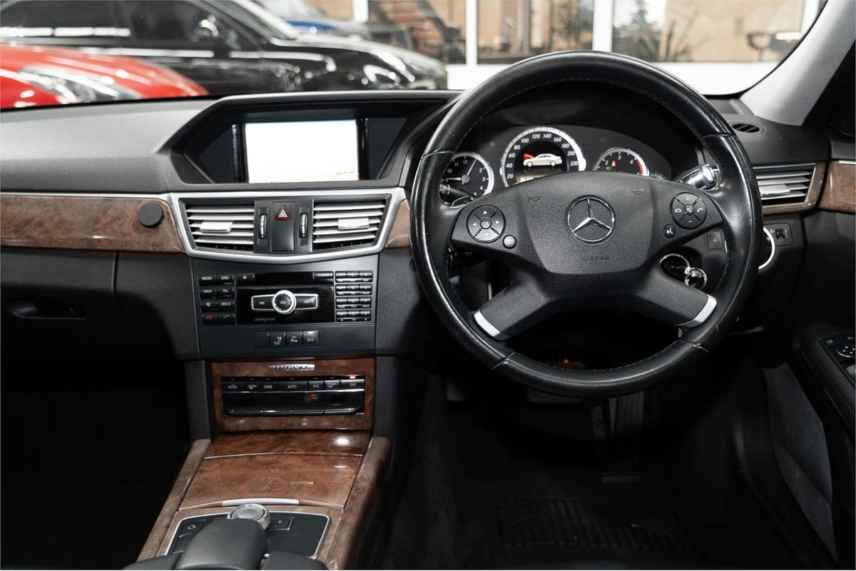 2011 Mercedes-Benz E-Class E220 CDI BlueEFFICIENCY Elegance W212
