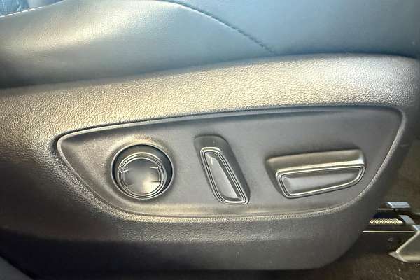 2022 Toyota RAV4 Edge AXAH54R