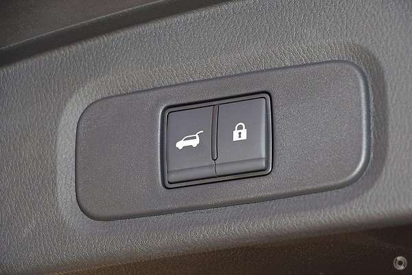 2025 Nissan QASHQAI N-DESIGN e-POWER J12