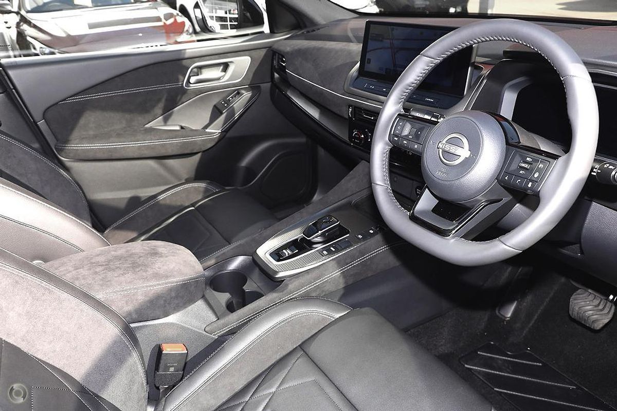 2025 Nissan QASHQAI N-DESIGN e-POWER J12