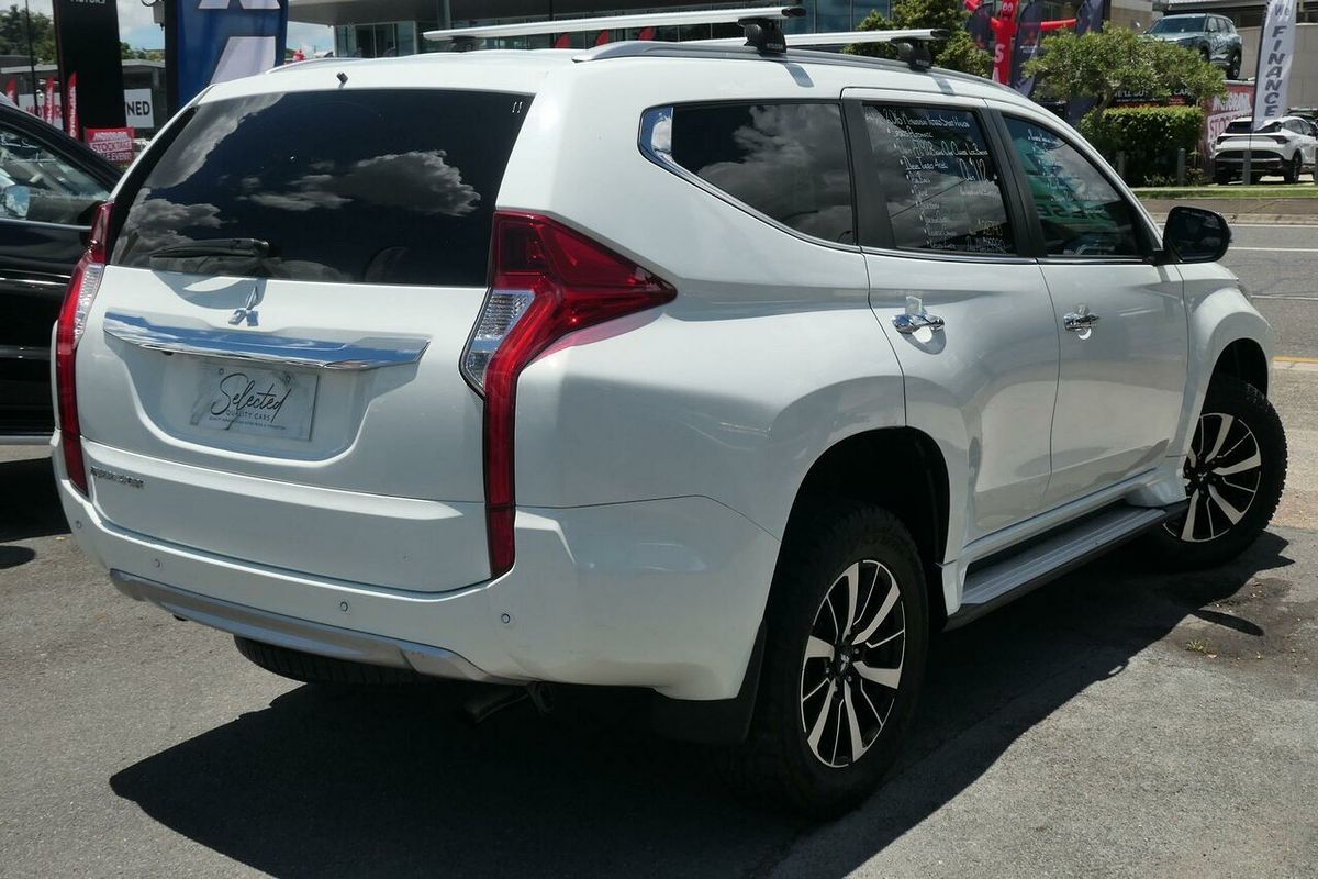 2016 Mitsubishi Pajero Sport GLX QE