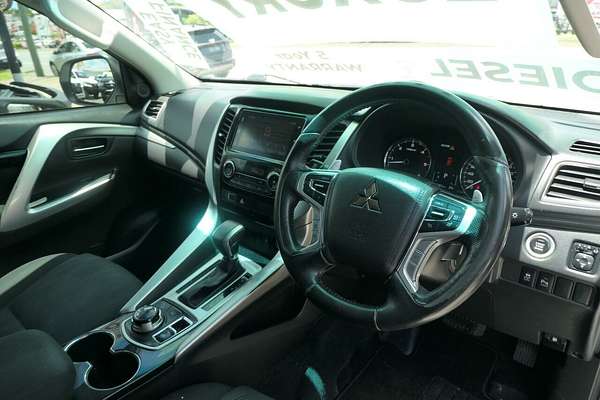 2016 Mitsubishi Pajero Sport GLX QE