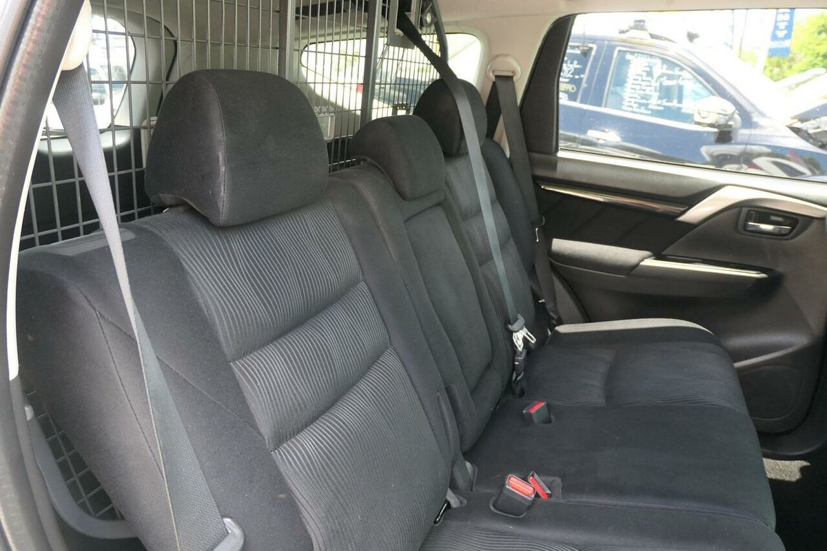 2016 Mitsubishi Pajero Sport GLX QE