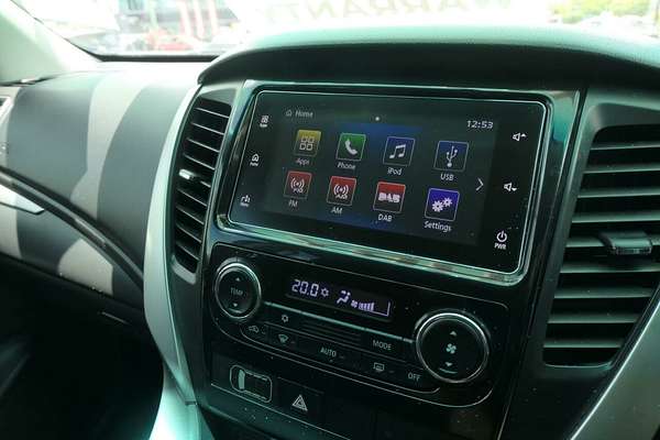 2016 Mitsubishi Pajero Sport GLX QE