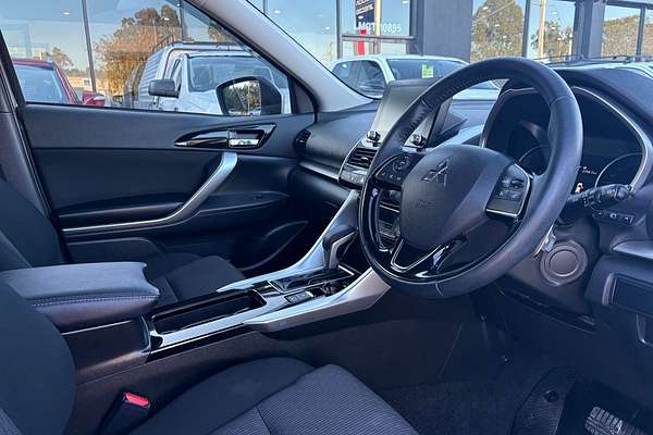 2021 Mitsubishi Eclipse Cross LS YB