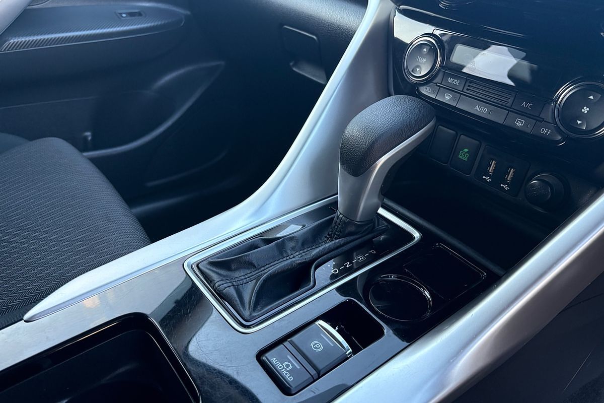 2021 Mitsubishi Eclipse Cross LS YB