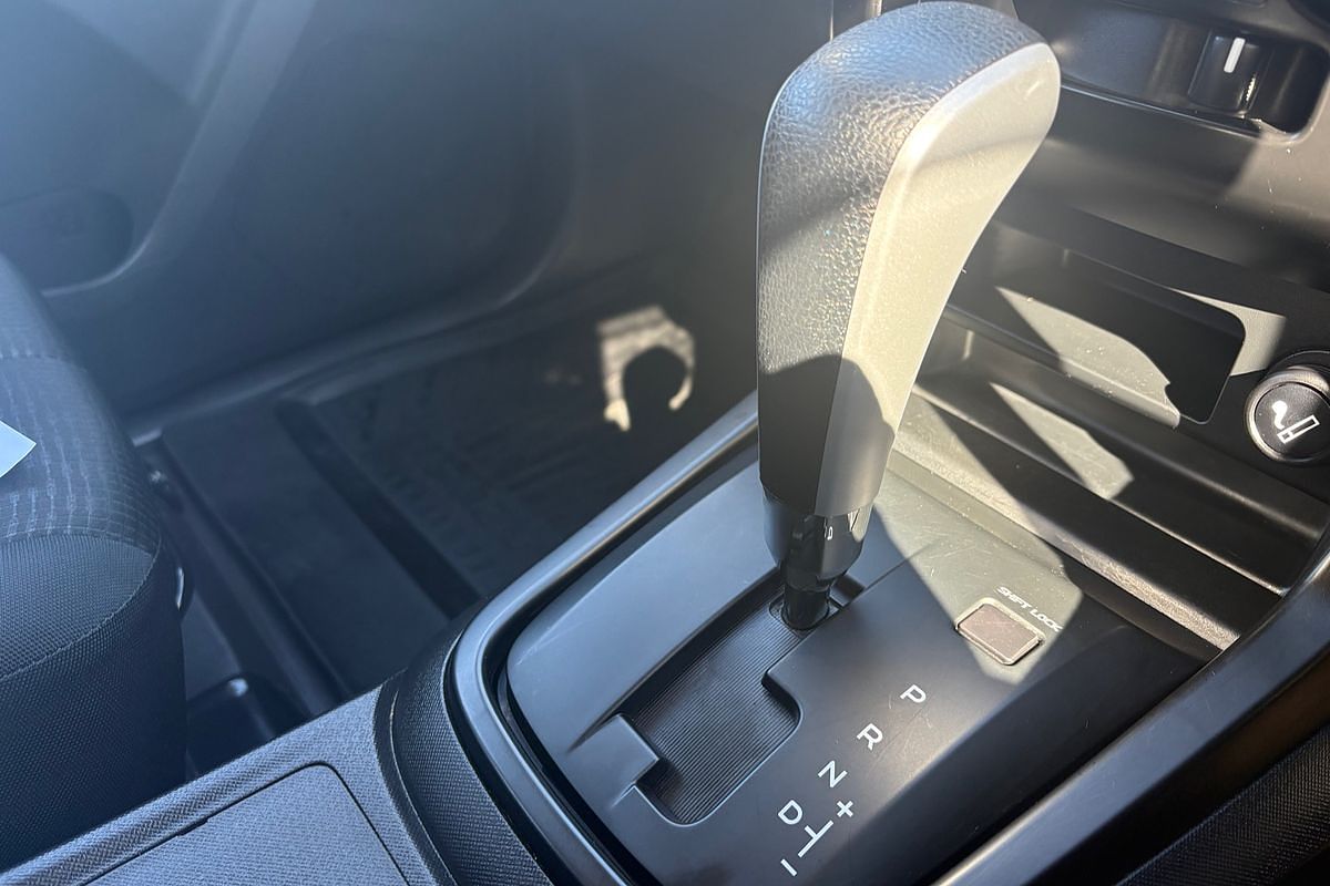 2020 Isuzu D-MAX SX High Ride Rear Wheel Drive