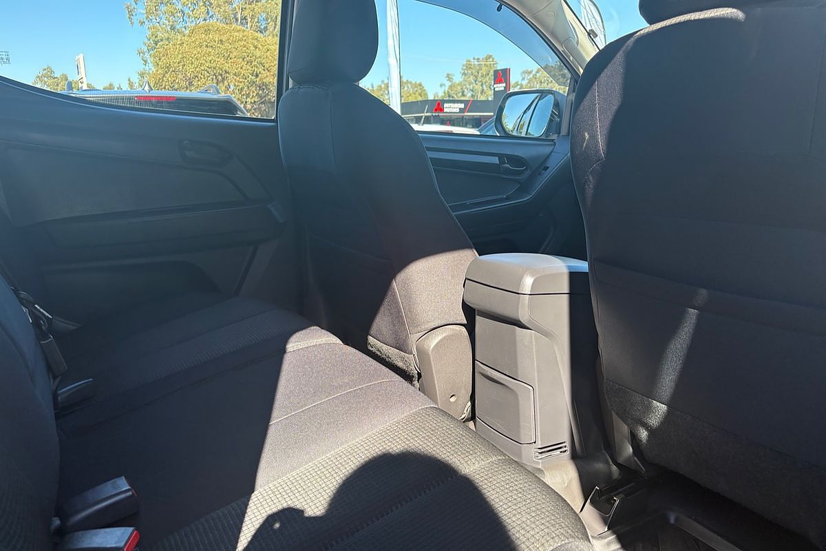 2020 Isuzu D-MAX SX High Ride Rear Wheel Drive