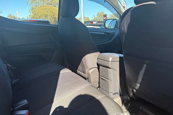 2020 Isuzu D-MAX SX High Ride Rear Wheel Drive