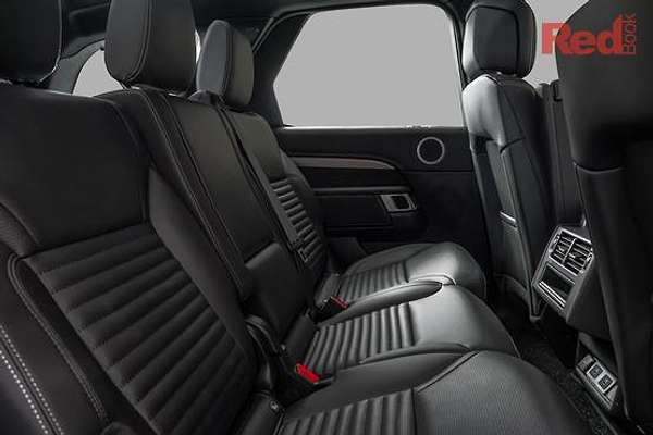 2025 Land Rover Discovery D350 Dynamic SE Series 5
