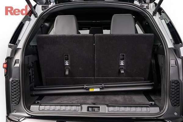 2025 Land Rover Discovery D350 Dynamic SE Series 5