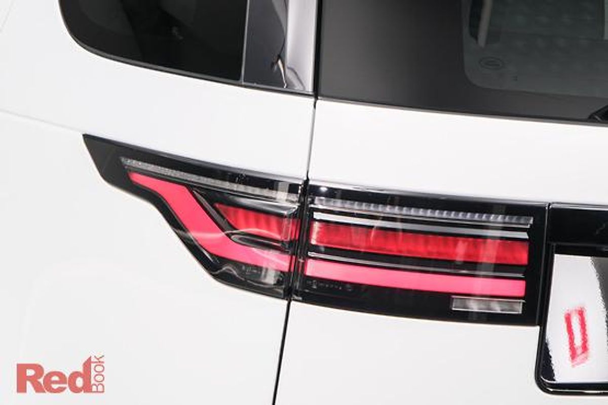 2025 Land Rover Discovery D350 Dynamic SE Series 5