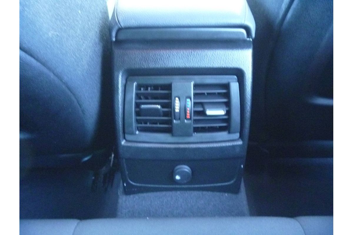 2012 BMW 1 18i SPORT LINE F20