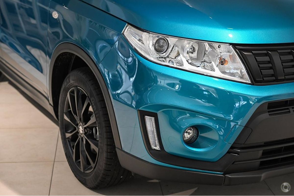 2024 Suzuki Vitara Turbo Shadow LY Series II