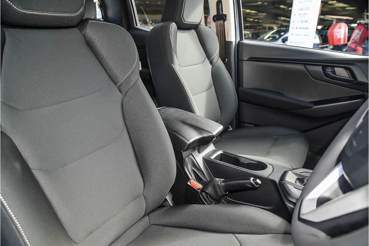 2025 Isuzu D-MAX SX 4X4
