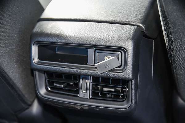 2025 Isuzu D-MAX SX 4X4