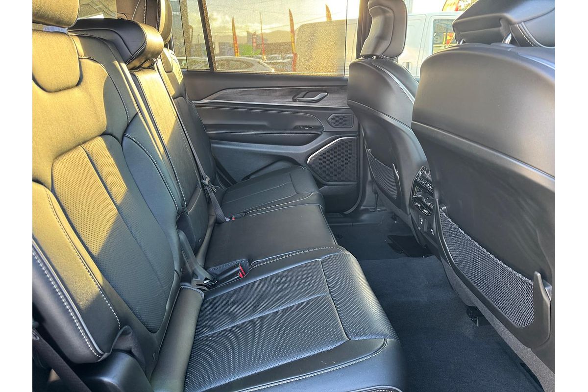 2023 Jeep Grand Cherokee Overland WL