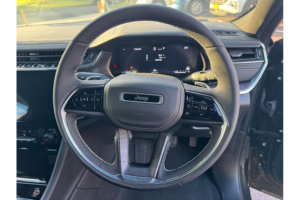 2023 Jeep Grand Cherokee Overland WL