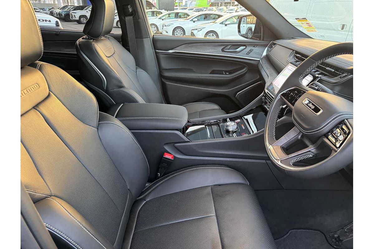 2023 Jeep Grand Cherokee Overland WL