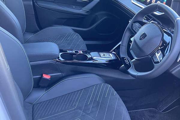 2024 Peugeot 2008 GT P24