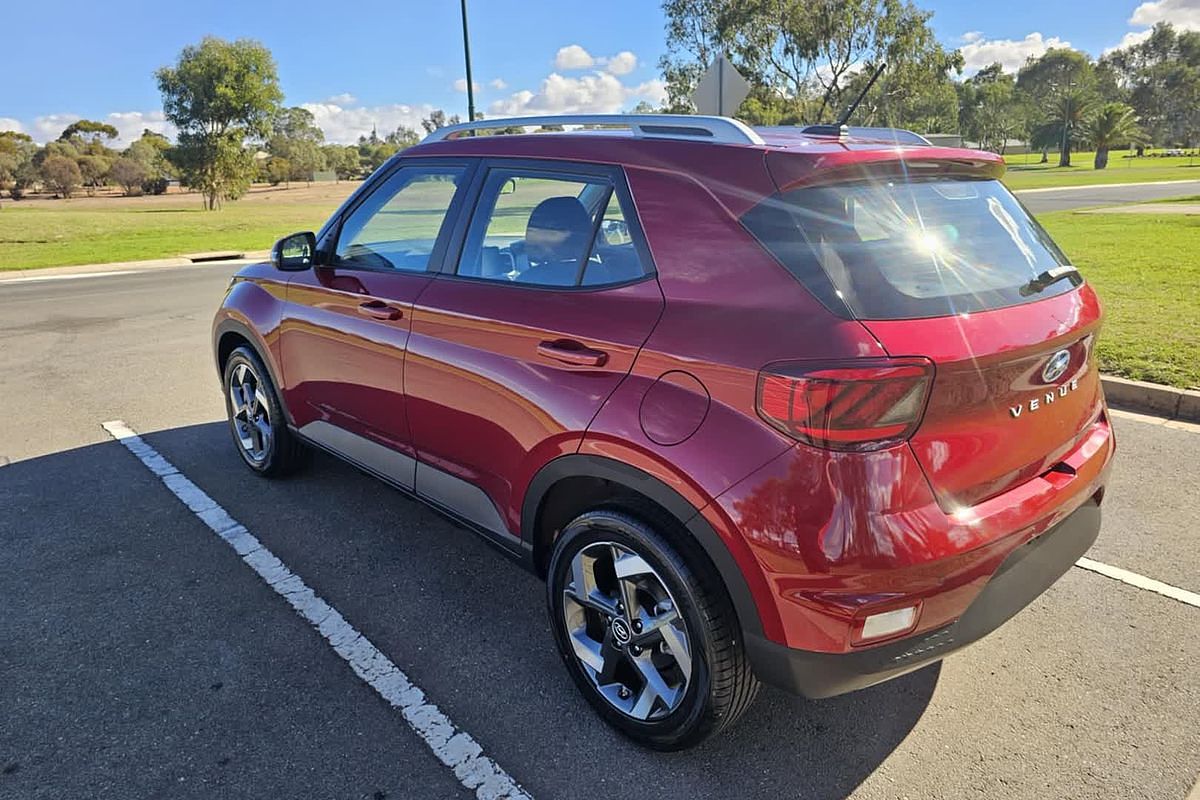 2025 Hyundai Venue Active QX.V5