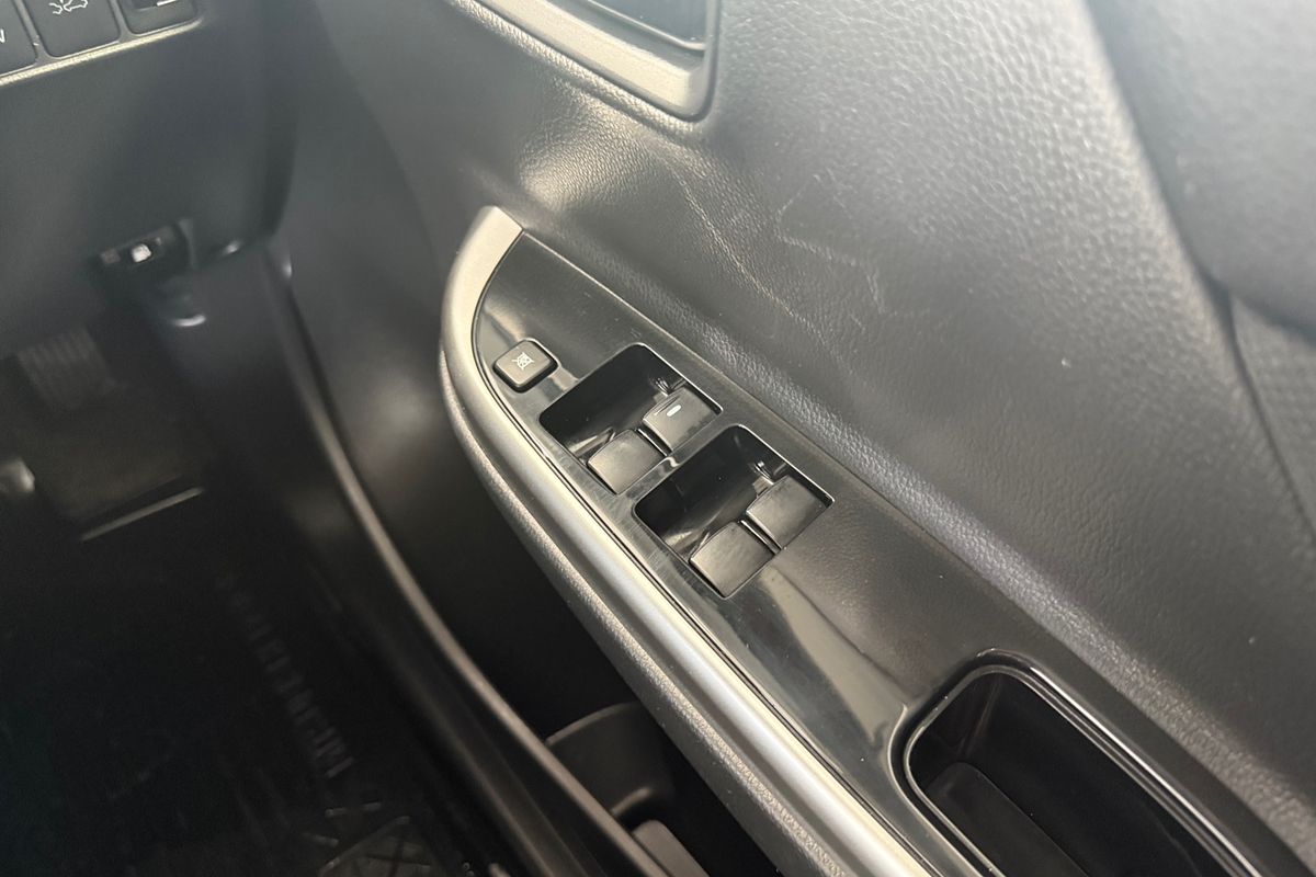 2019 Mitsubishi Triton Toby Price Edition MR 4X4