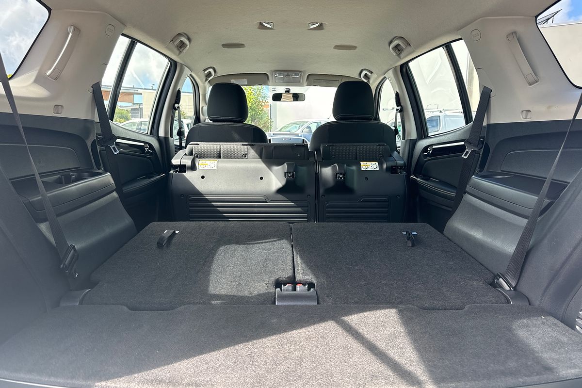 2021 Isuzu MU-X LS-M