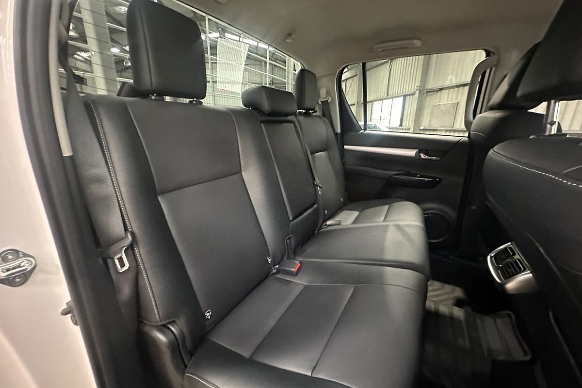 2023 Toyota Hilux SR5 GUN126R 4X4