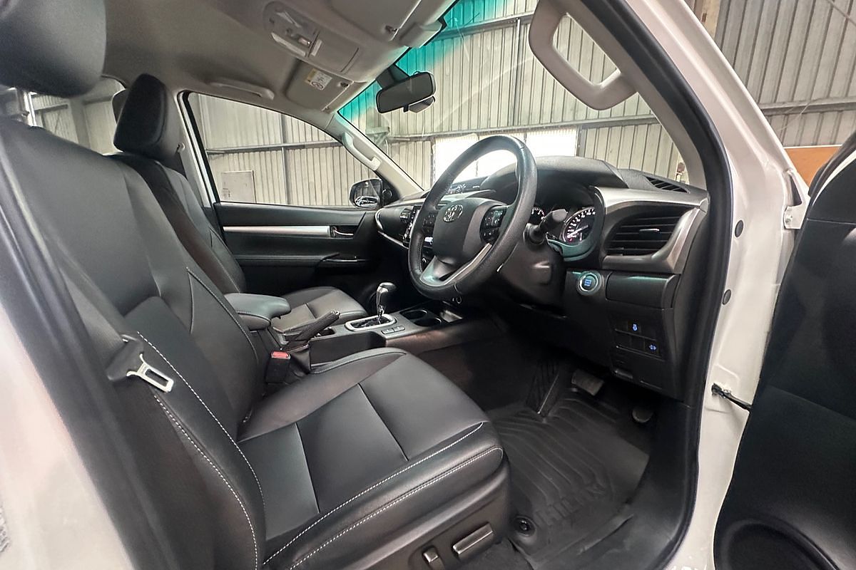 2023 Toyota Hilux SR5 GUN126R 4X4