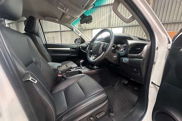 2023 Toyota Hilux SR5 GUN126R 4X4