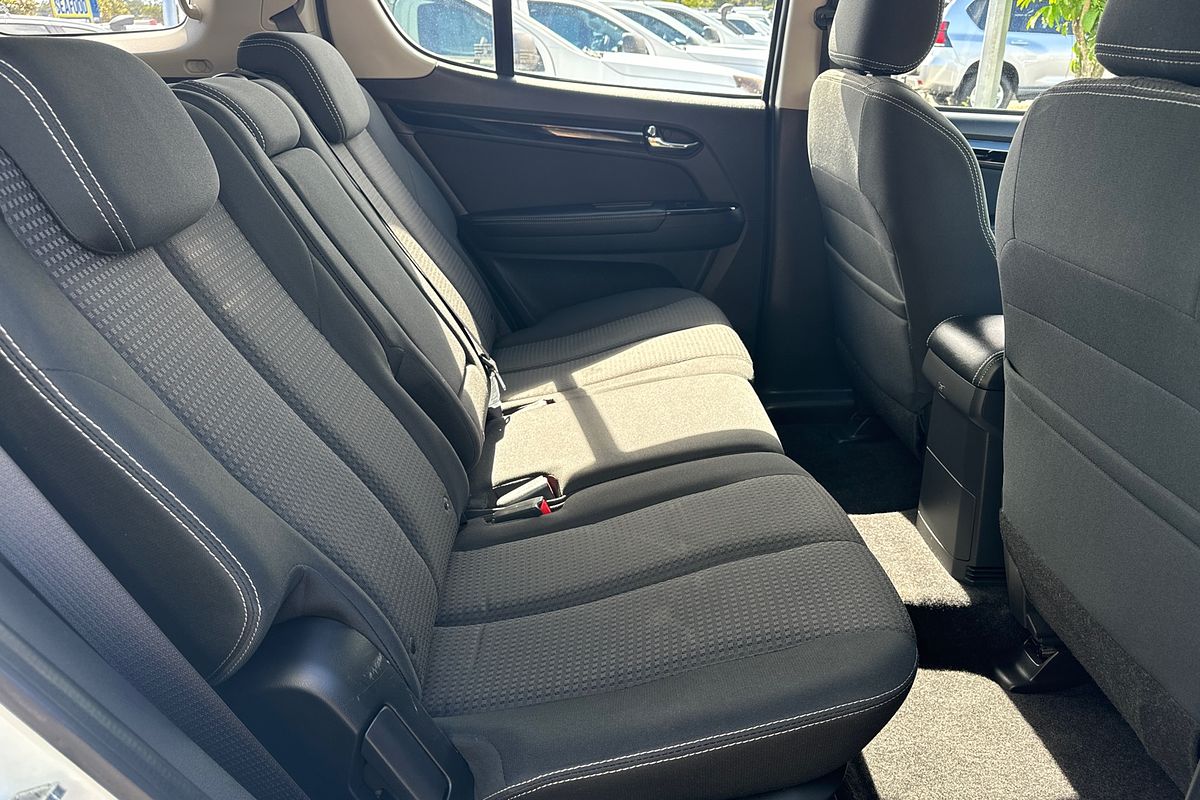 2021 Isuzu MU-X LS-M