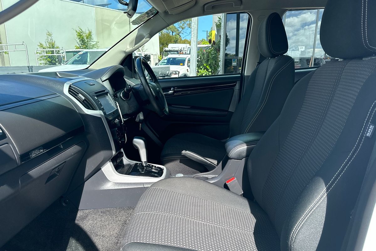 2021 Isuzu MU-X LS-M