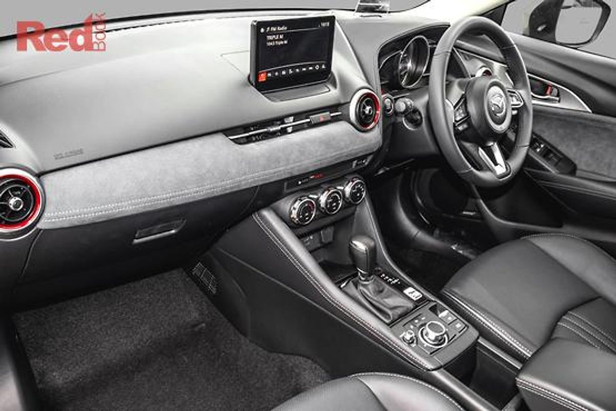 2025 Mazda CX-3 G20 Akari DK