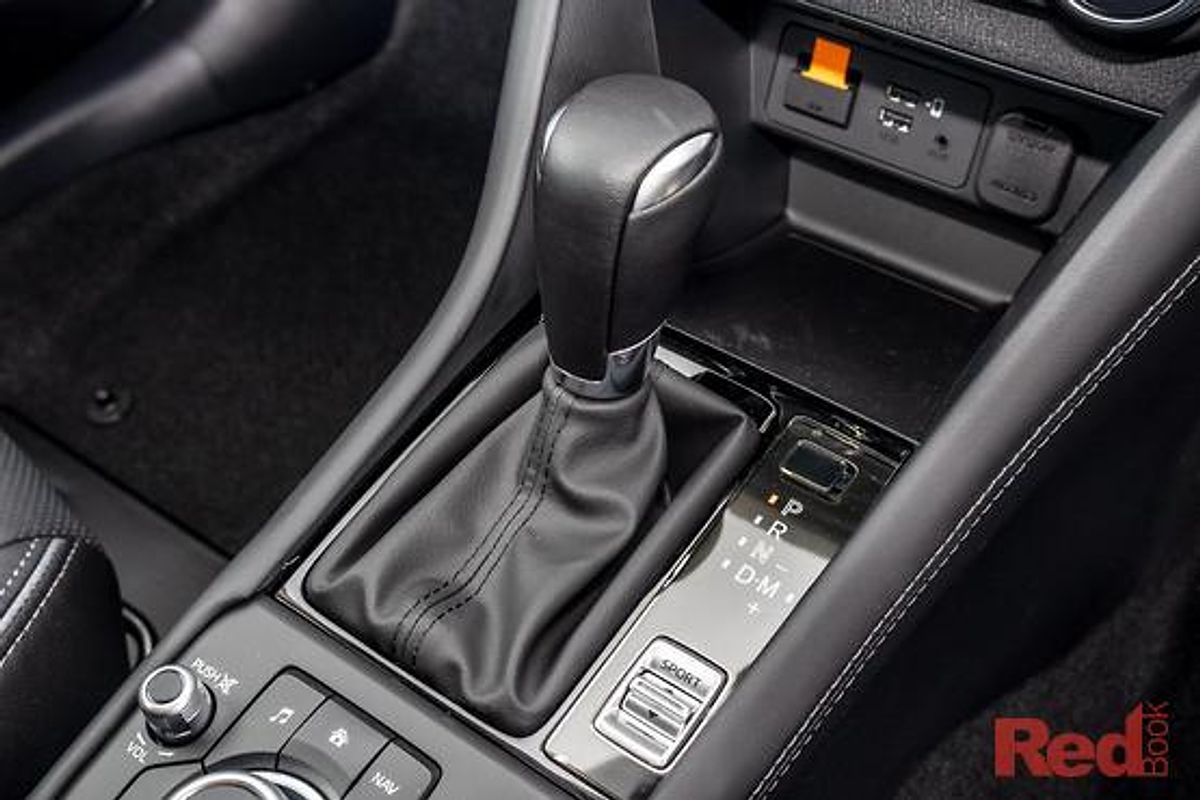 2025 Mazda CX-3 G20 Akari DK