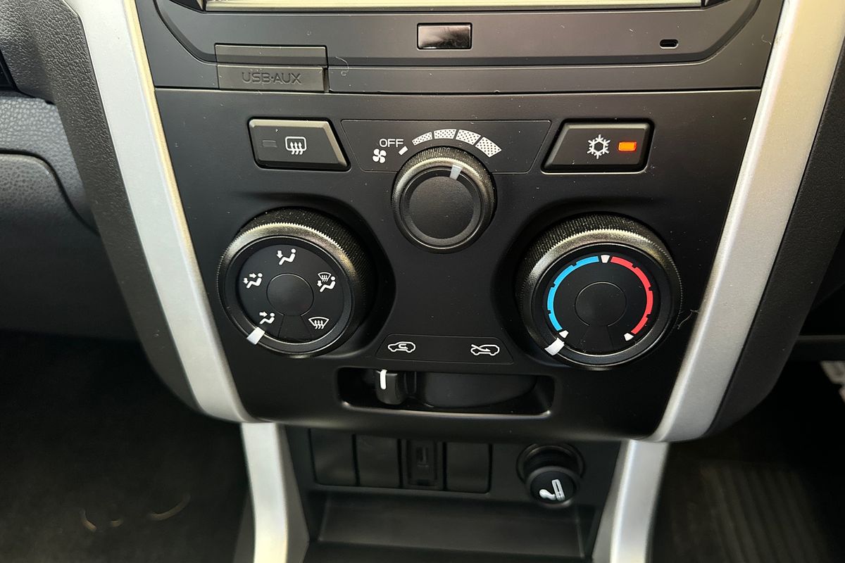 2021 Isuzu MU-X LS-M