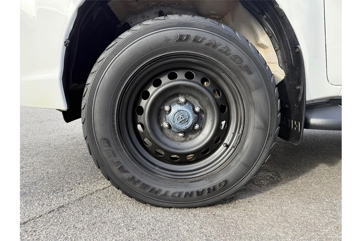 2019 Toyota Hilux SR GUN126R 4X4