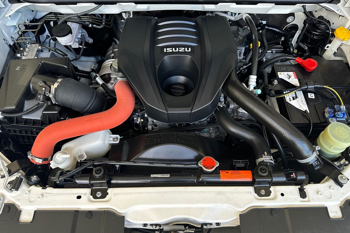 2021 Isuzu MU-X LS-M