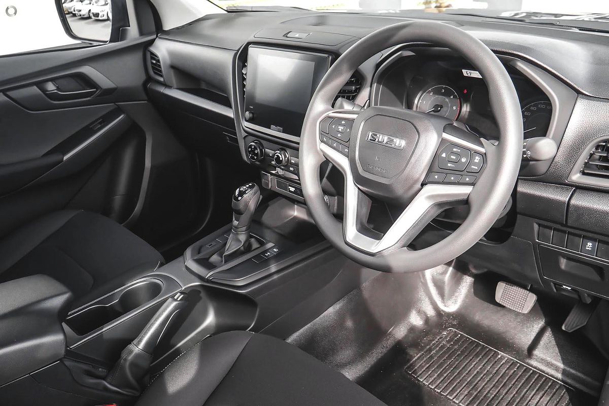 2025 Isuzu D-MAX SX 4X4