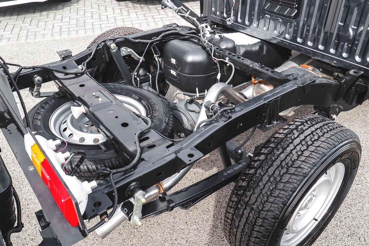 2025 Isuzu D-MAX SX 4X4