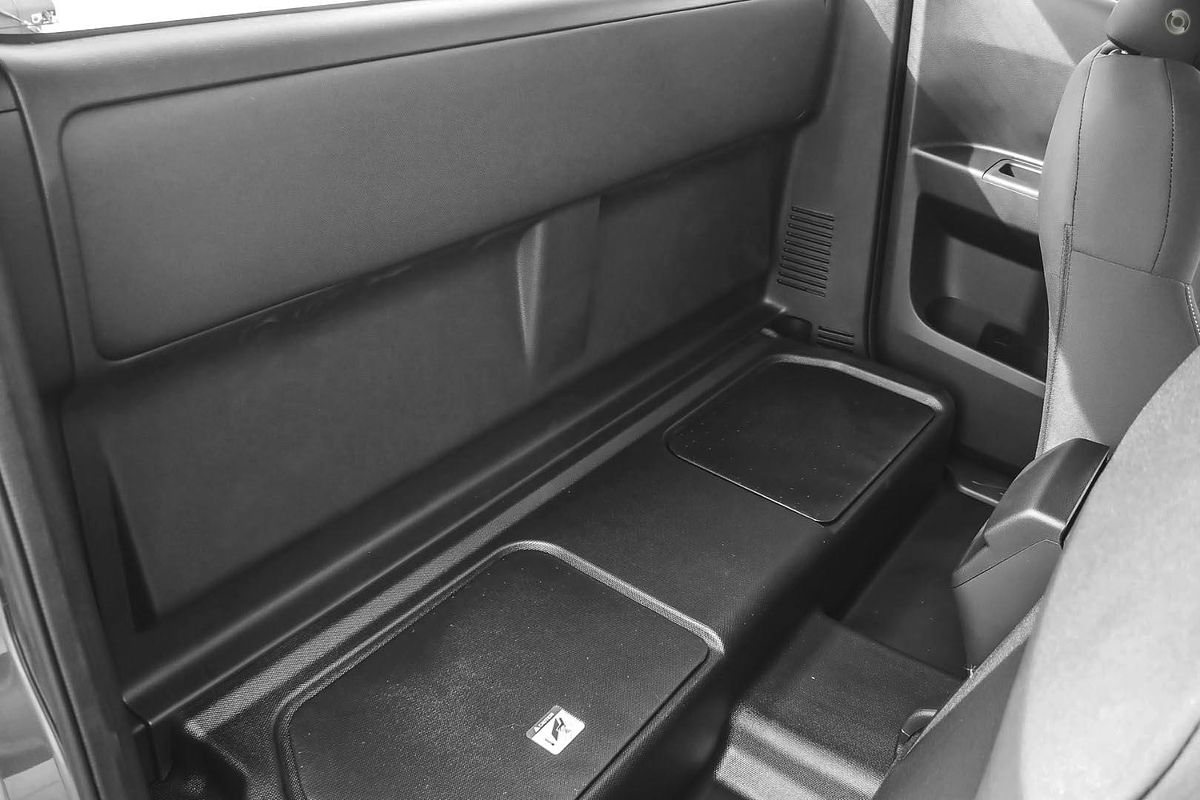 2025 Isuzu D-MAX SX 4X4