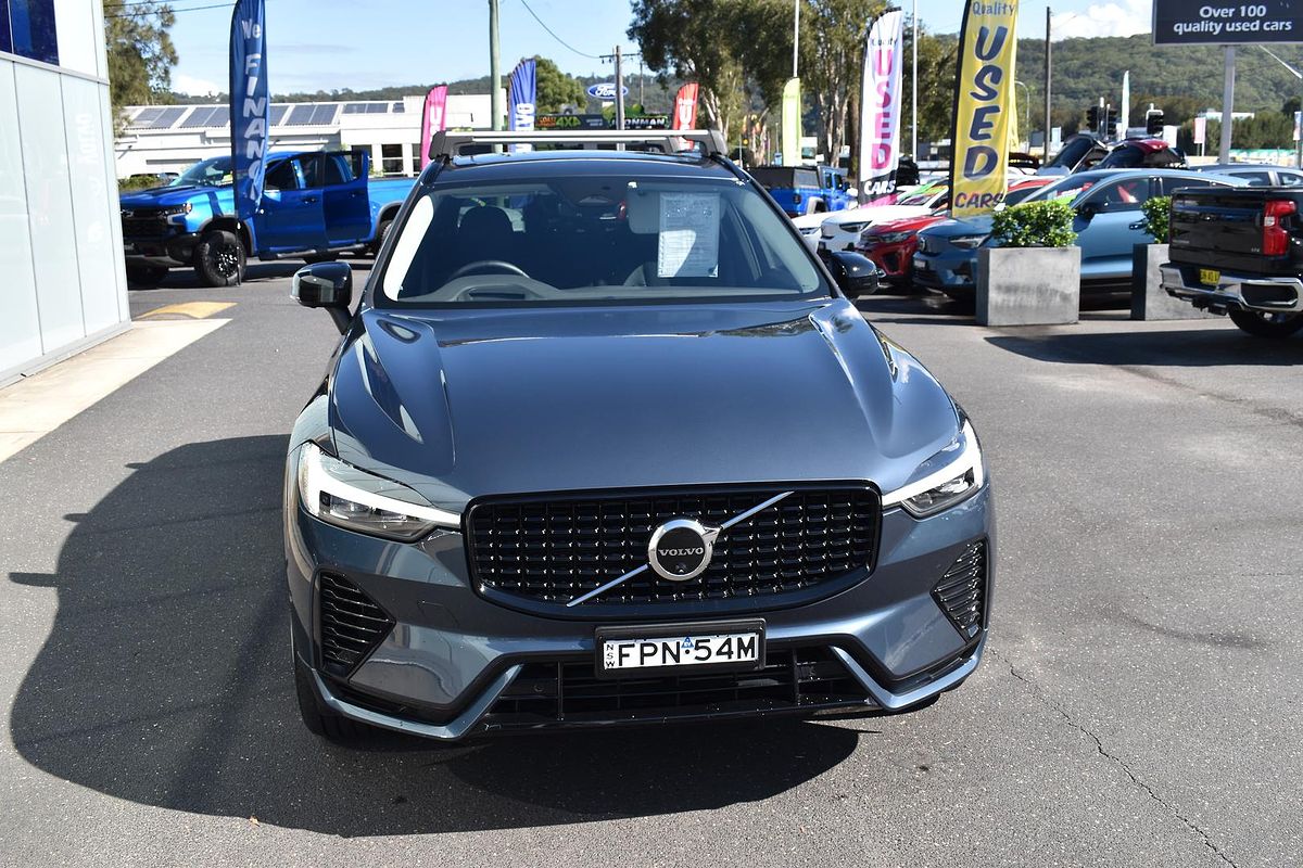 2024 Volvo XC60 Recharge T8 Black Edition Plug-In Hybrid