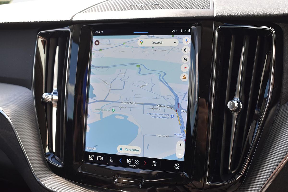 2024 Volvo XC60 Recharge T8 Black Edition Plug-In Hybrid